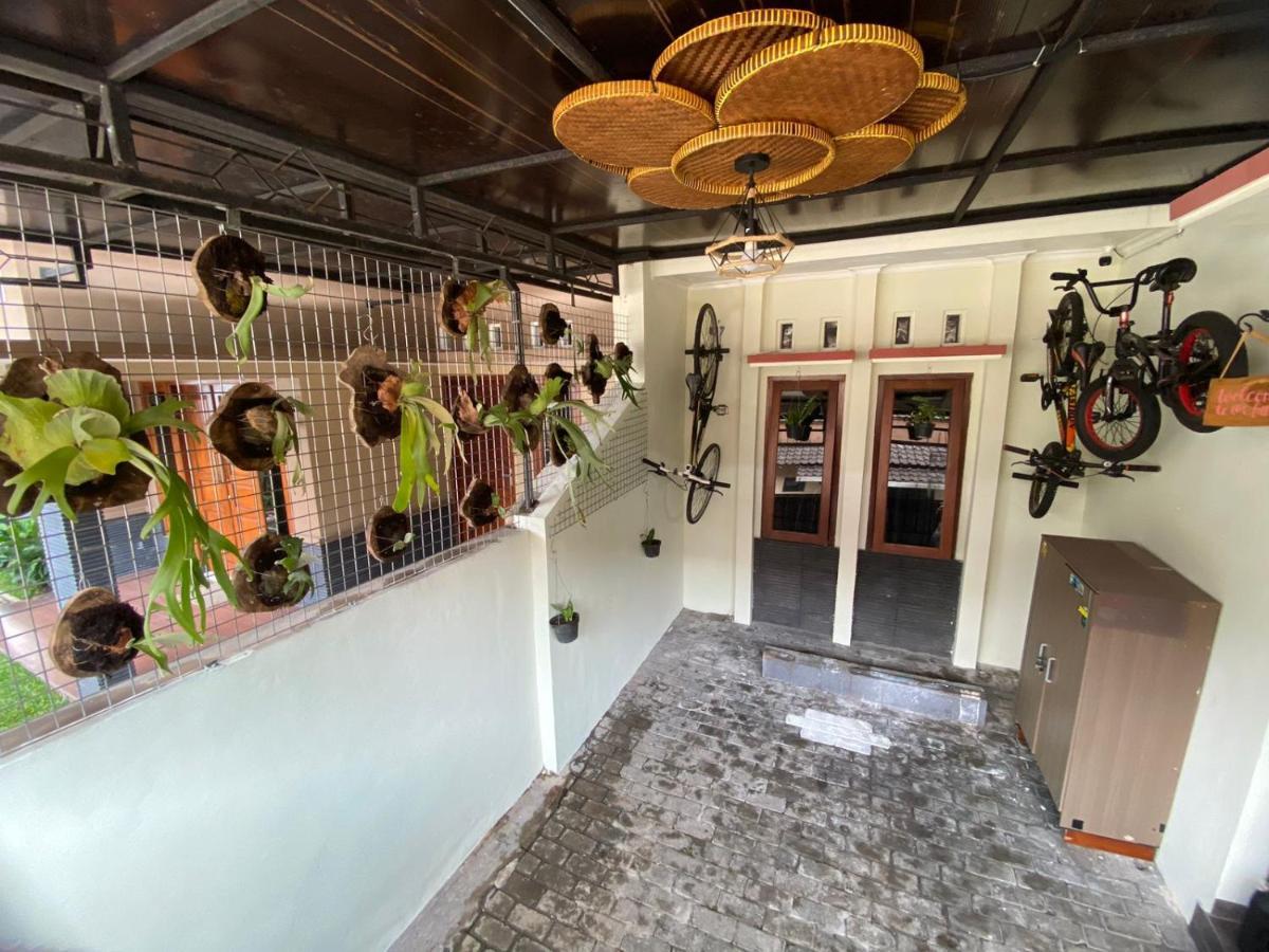Coliving Jogja Sweet Home Kost Lengkap Di Jogjakarta Exterior foto