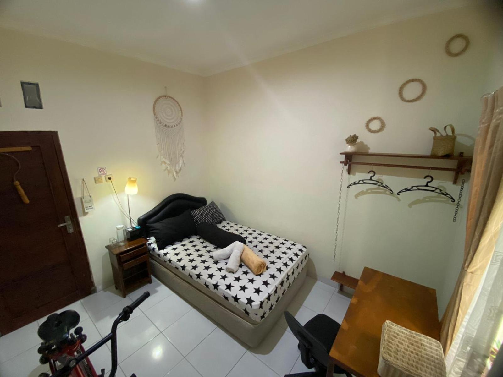 Coliving Jogja Sweet Home Kost Lengkap Di Jogjakarta Quarto foto