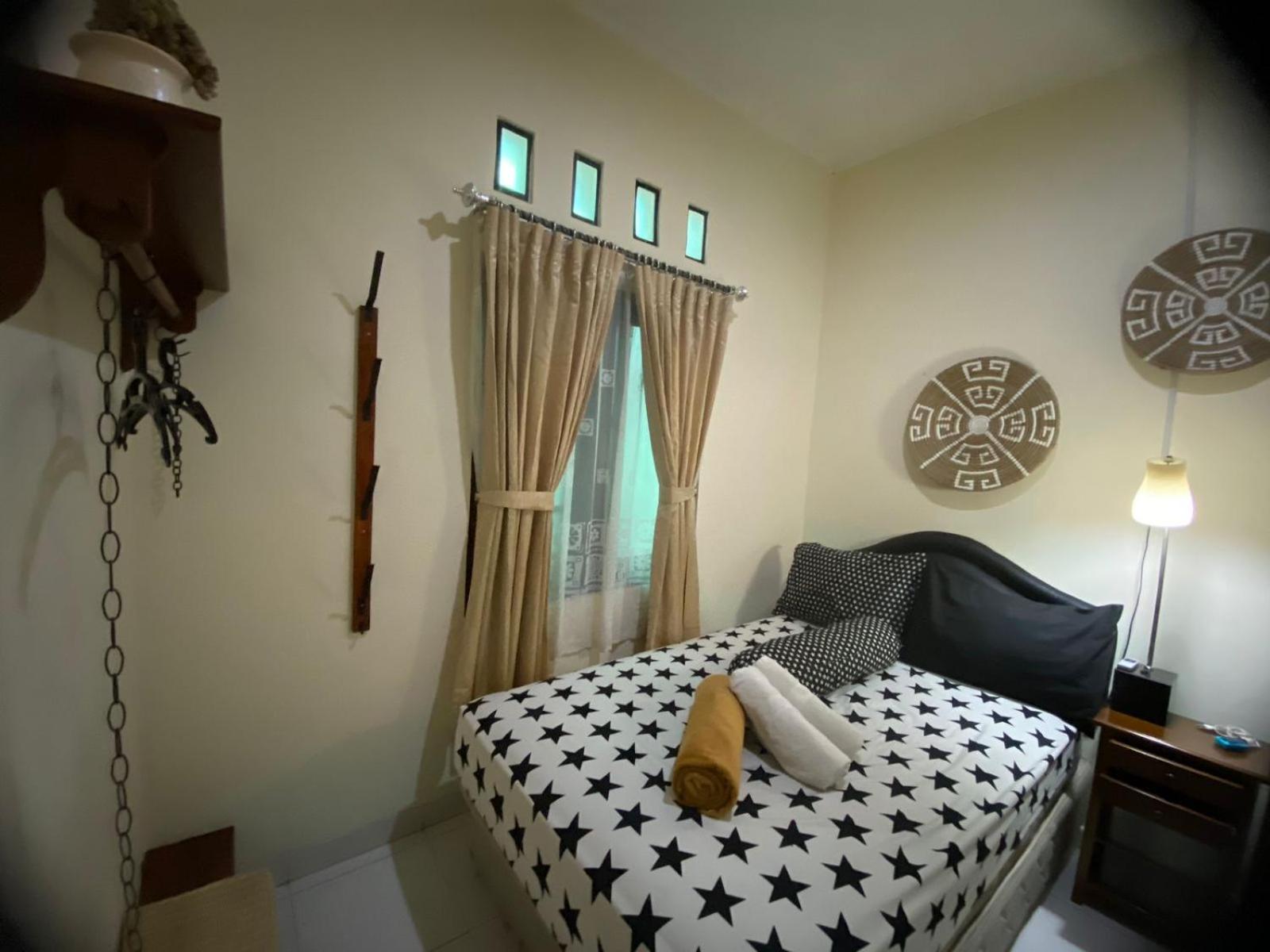 Coliving Jogja Sweet Home Kost Lengkap Di Jogjakarta Quarto foto