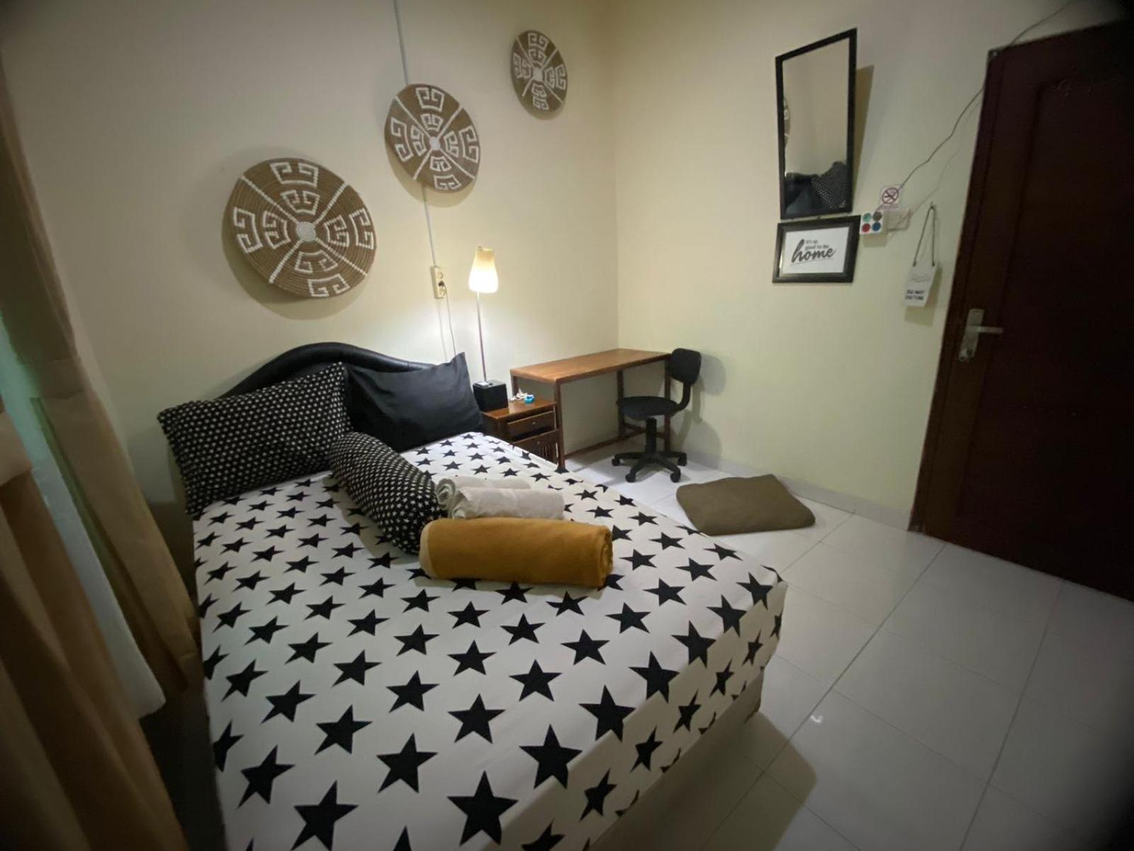 Coliving Jogja Sweet Home Kost Lengkap Di Jogjakarta Quarto foto