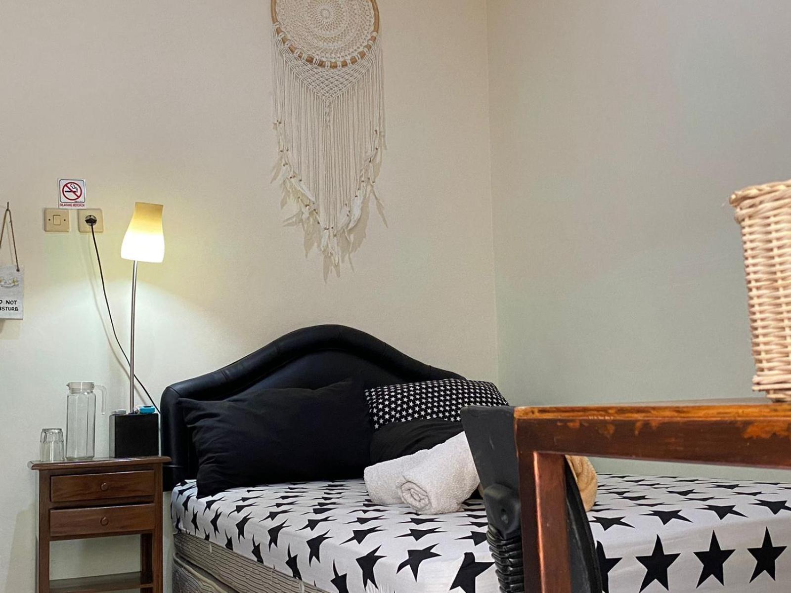 Coliving Jogja Sweet Home Kost Lengkap Di Jogjakarta Quarto foto