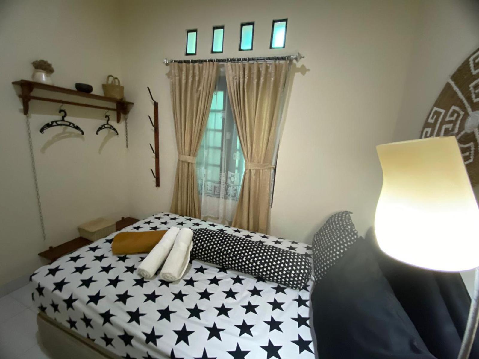 Coliving Jogja Sweet Home Kost Lengkap Di Jogjakarta Quarto foto